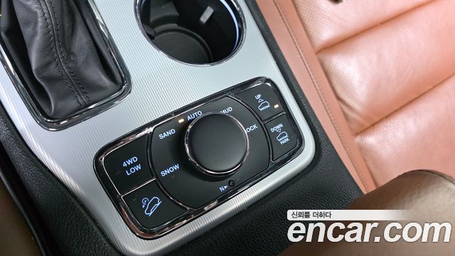 Jeep Cherokee 2021 — photo 29