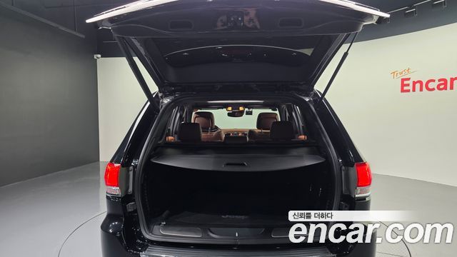 Jeep Cherokee 2021 — photo 36