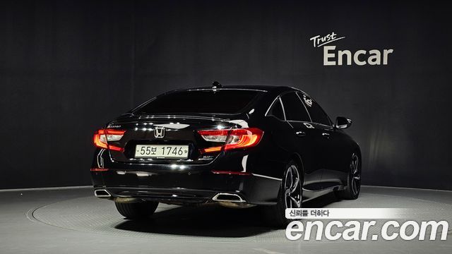 Honda Accord 2018 — photo 2