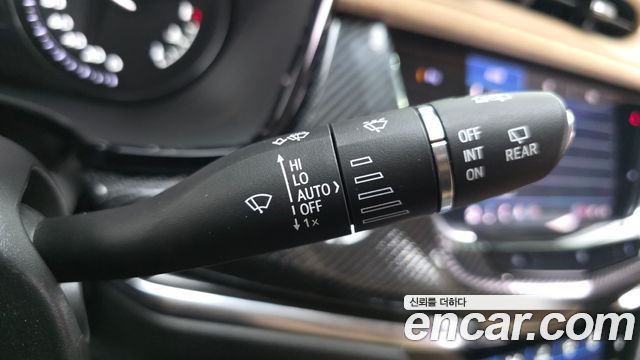 Cadillac XT6 2021 — photo 25