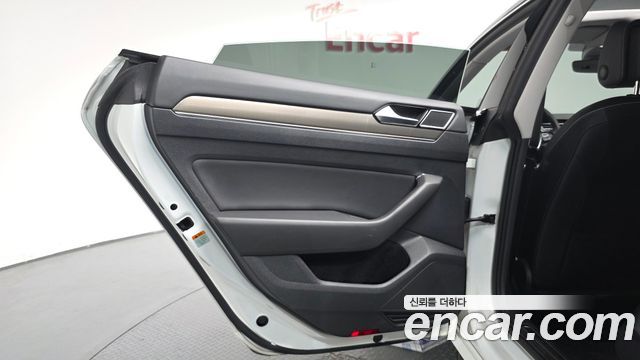 Volkswagen Arteon 2019 — photo 15