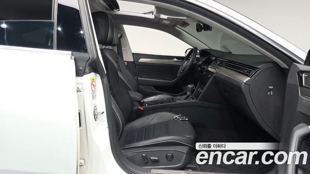Volkswagen Arteon 2019 — photo 16