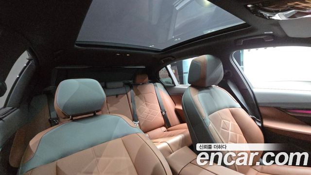 BMW 5-Series 2025 — photo 25