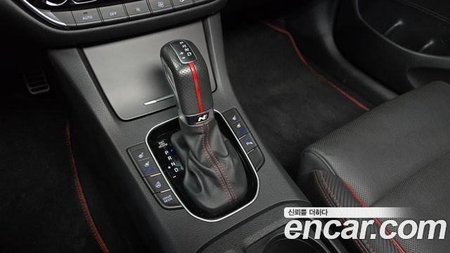 Hyundai i30 2020 — photo 12