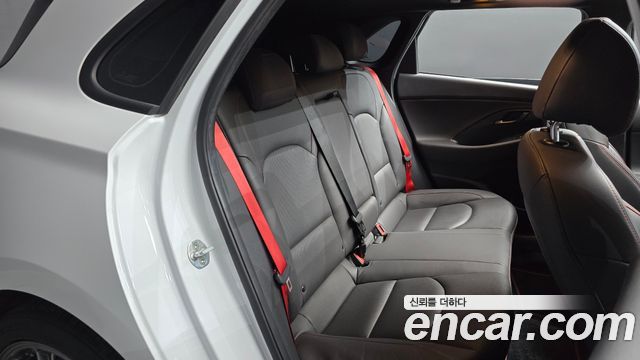 Hyundai i30 2020 — photo 17