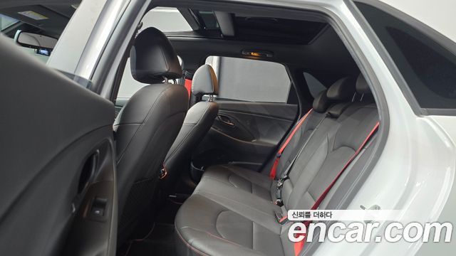 Hyundai i30 2020 — photo 18