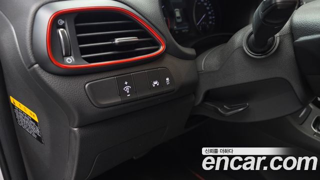 Hyundai i30 2020 — photo 24
