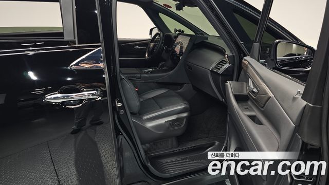 Toyota Alphard 2024 — photo 16