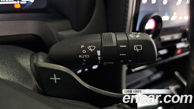 Toyota Alphard 2024 — photo 30