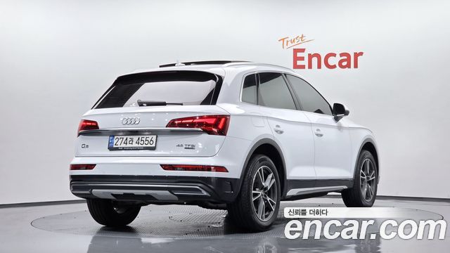 Audi Q5 2022 — photo 2