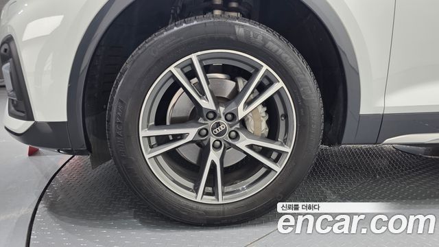 Audi Q5 2022 — photo 5