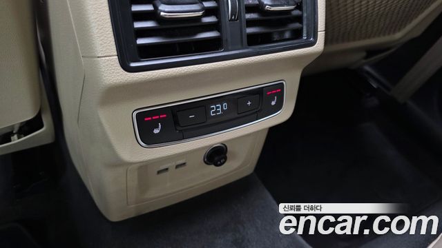 Audi Q5 2022 — photo 33