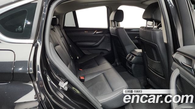 BMW X4 2015 — photo 17