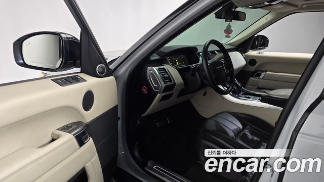 Land Rover Range Rover Sport 2016 — photo 10