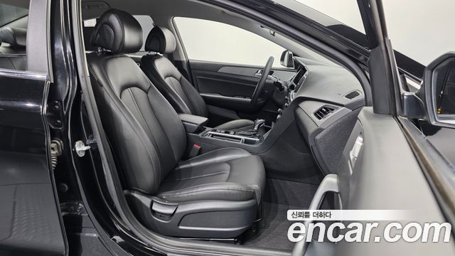 Hyundai Sonata 2016 — photo 11
