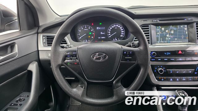 Hyundai Sonata 2016 — photo 13