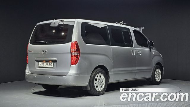 Hyundai Starex 2016 — photo 2