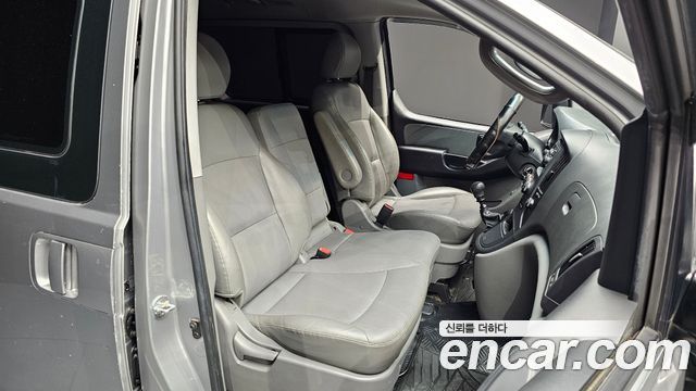 Hyundai Starex 2016 — photo 11