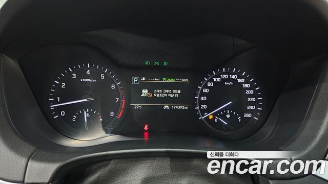 Genesis G80 2017 — photo 8