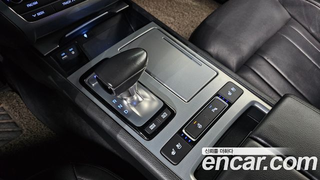 Genesis G80 2017 — photo 9