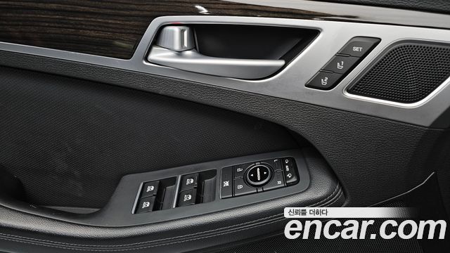 Genesis G80 2017 — photo 13