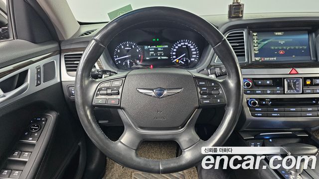 Genesis G80 2017 — photo 15