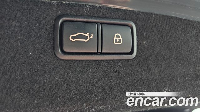 Genesis G80 2017 — photo 20