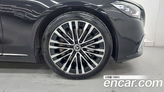 Mercedes-Benz S-Class 2023 — photo 5