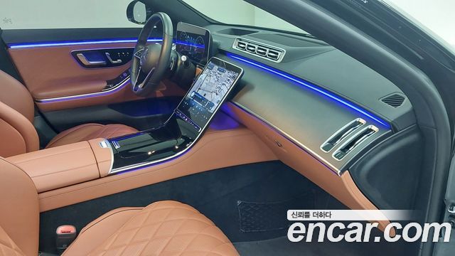 Mercedes-Benz S-Class 2023 — photo 13