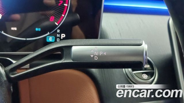 Mercedes-Benz S-Class 2023 — photo 19