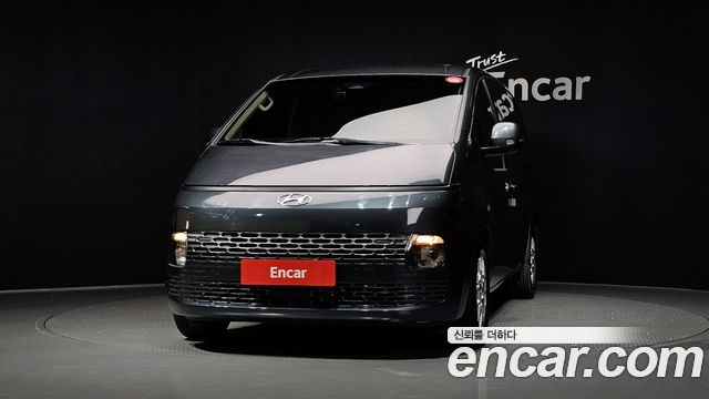 Hyundai Staria 2022 — photo 3