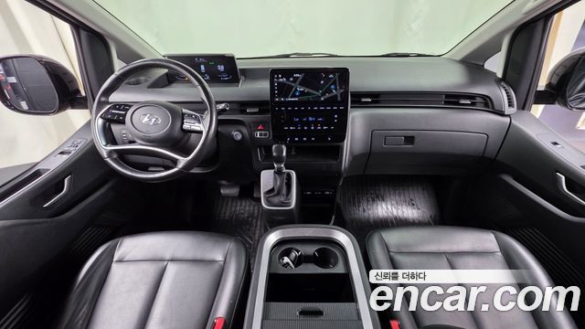 Hyundai Staria 2022 — photo 7