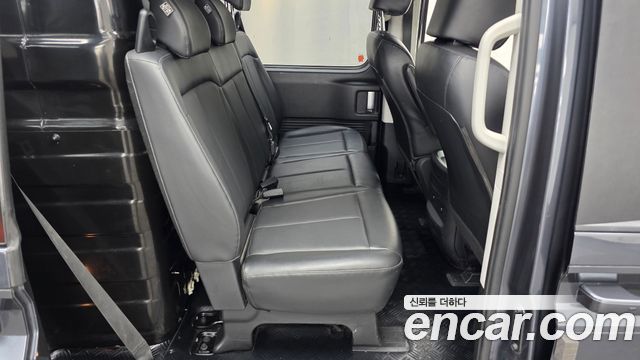 Hyundai Staria 2022 — photo 11