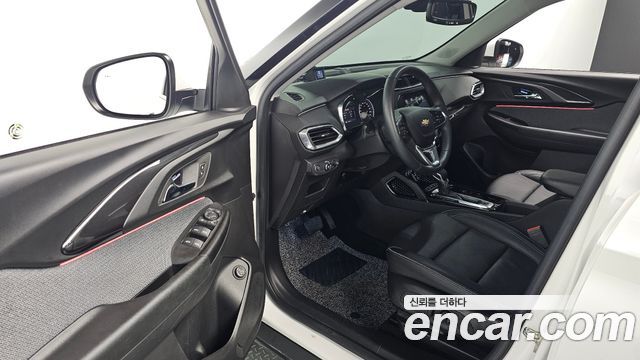 Chevrolet Korea Trailblazer 2023 — photo 13