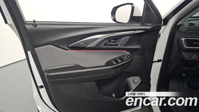 Chevrolet Korea Trailblazer 2023 — photo 14