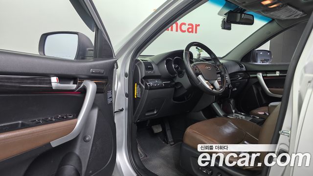 Kia Sorento 2010 — photo 12