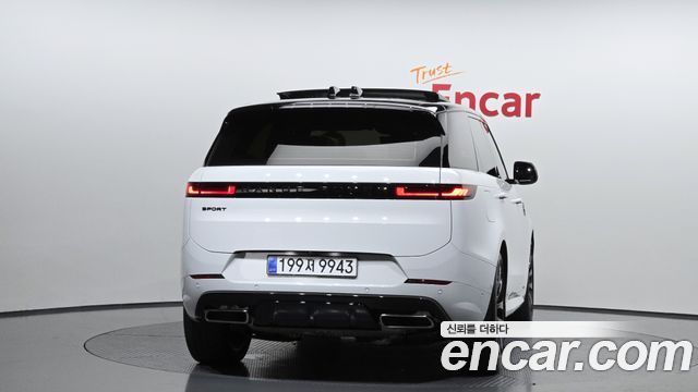 Land Rover Range Rover Sport 2025 — photo 4