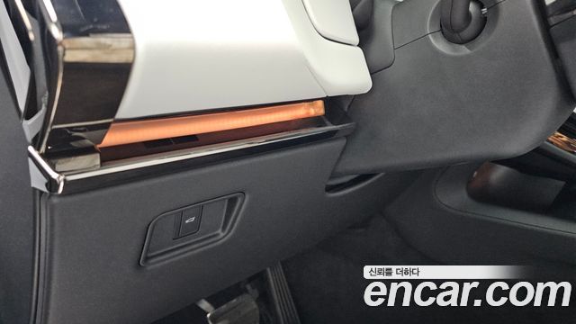 Land Rover Range Rover Sport 2025 — photo 28
