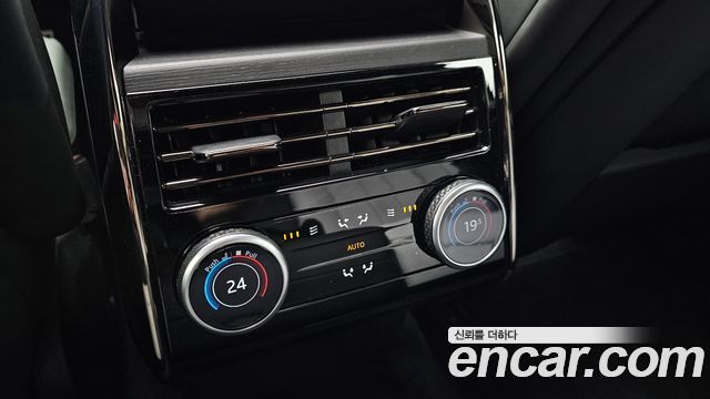Land Rover Range Rover Sport 2025 — photo 35