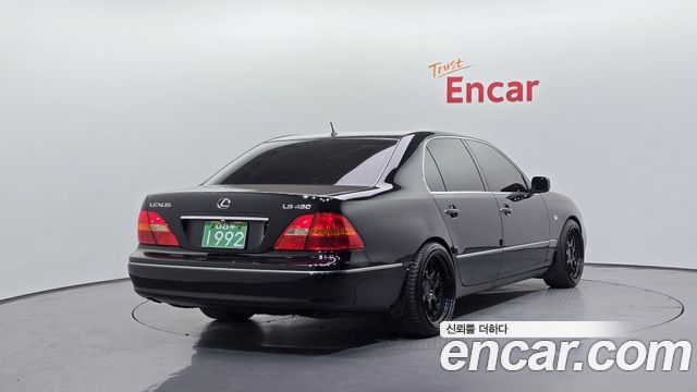 Lexus LS 2003 — photo 2