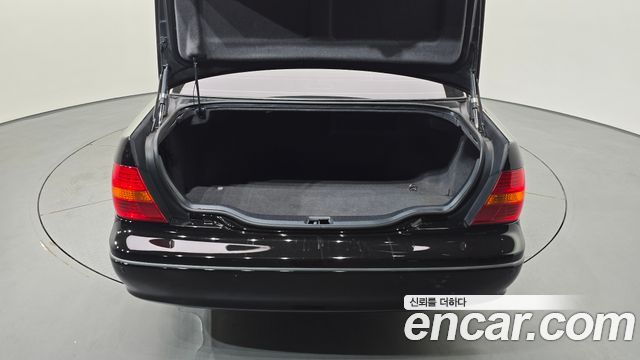 Lexus LS 2003 — photo 17