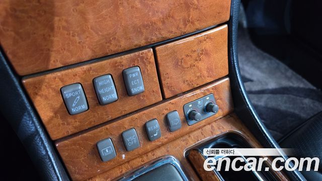 Lexus LS 2003 — photo 18