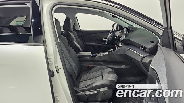 Peugeot 3008 2020 — photo 17