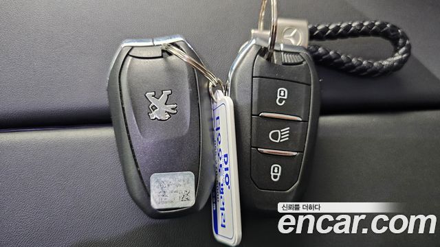 Peugeot 3008 2020 — photo 30