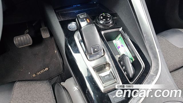 Peugeot 3008 2019 — photo 9