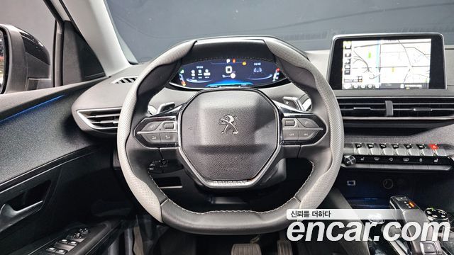 Peugeot 3008 2019 — photo 12