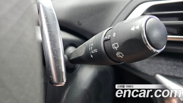 Peugeot 3008 2019 — photo 19