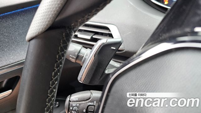Peugeot 3008 2019 — photo 20