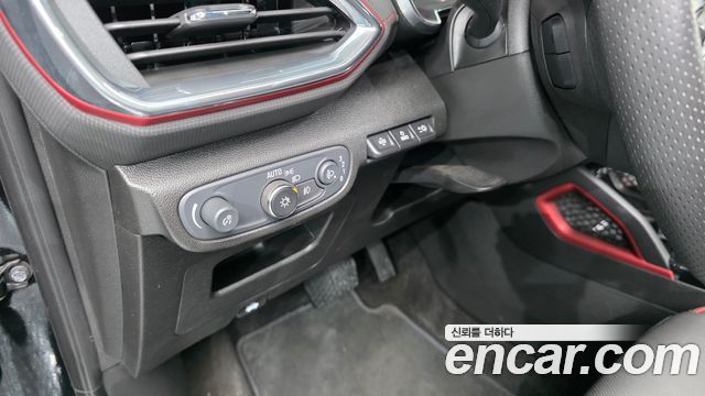 Chevrolet Korea Trailblazer 2022 — photo 24