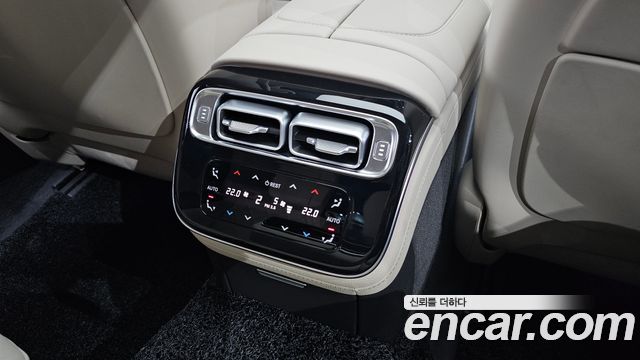 Mercedes-Benz S-Class 2022 — photo 33